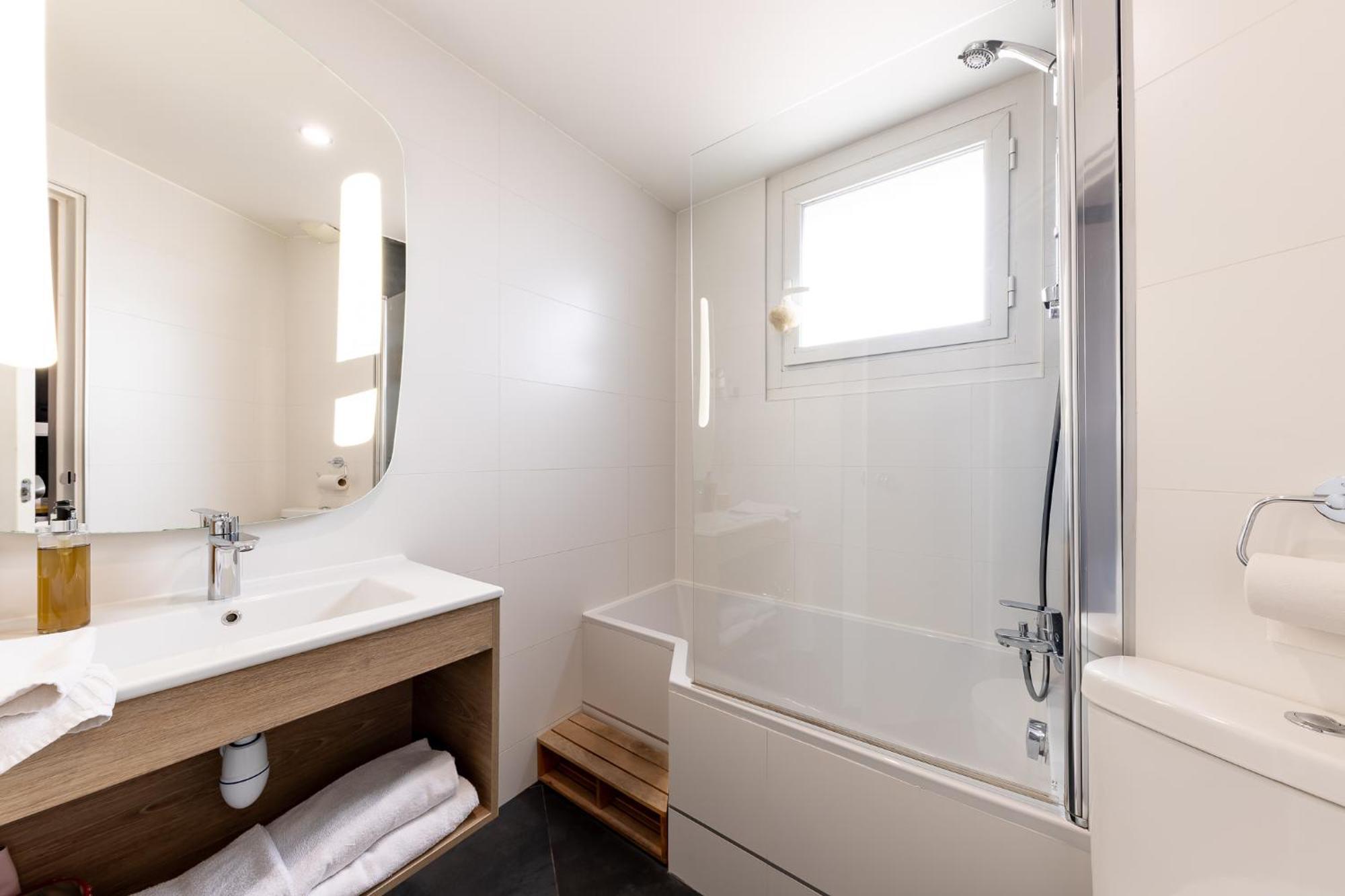 Ibis Styles Marseille Centre Prado Place Castellane Exterior foto